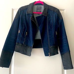 Guess - Jean Jacket w/Black Trim Detail